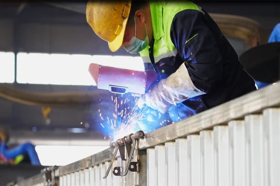 Trois essieux Chine Top marque Ome/ODM ciment en vrac semi-remorque avec train d'atterrissage à vendre